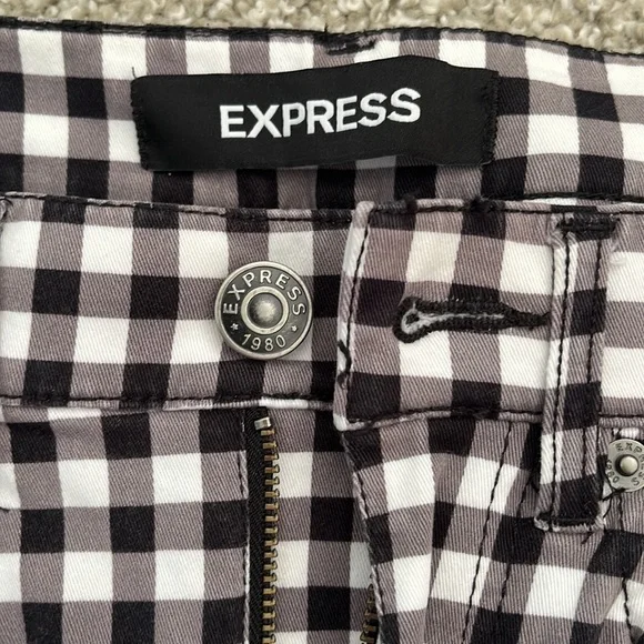 Express High Rise Shorts - Picture 2 of 4